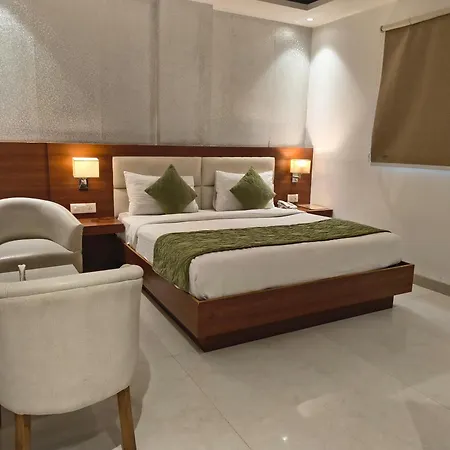 Hotel Aman Suites At Delhi Igi Airport By Arch Group